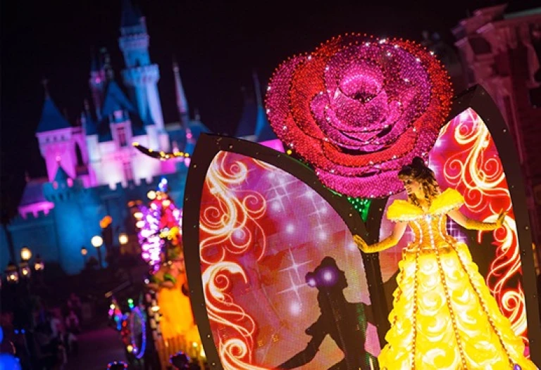 Hong Kong Disneyland dazzles with entertainment