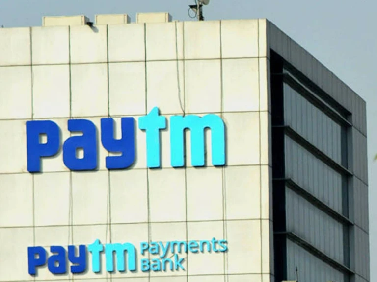 Paytm Crashes as RBI Bans New customer Onboarding