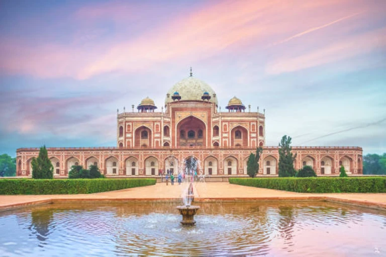 The iconic Humayun&#039;s Tomb, located in Delhi, India, during the enchanting dusk hours.