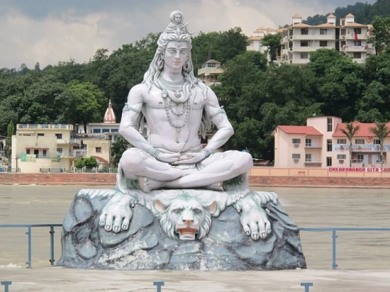 visit rishikesh india