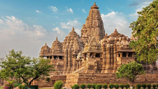 image for article Travel Khajuraho: A Complete travel Guide to temple town in 2024