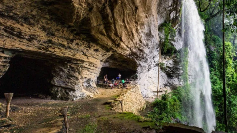 Tharon Cave