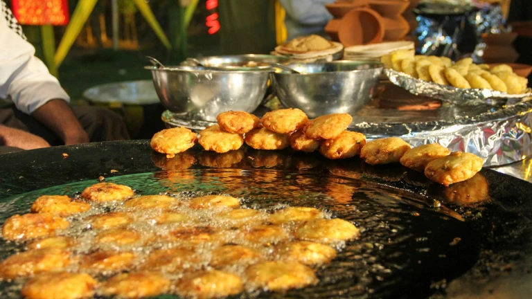 VV Puram Food Street
