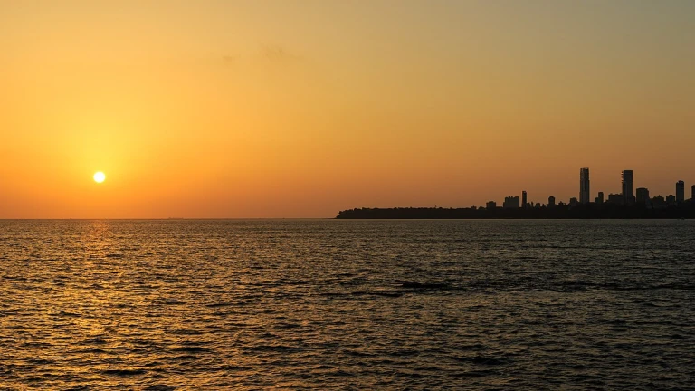 sunset marine drive mumbai