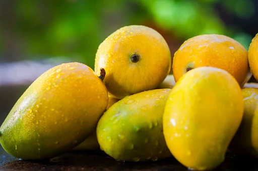 image for article 10 fruits summer fruits you must eat in Mumbai and where to buy it!