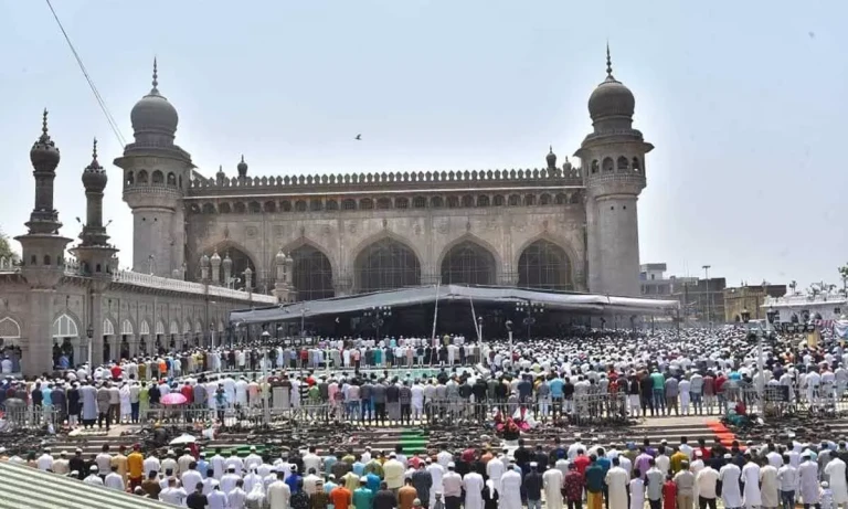 Ramzan celebration in Mecca Masjid, Hyderabad