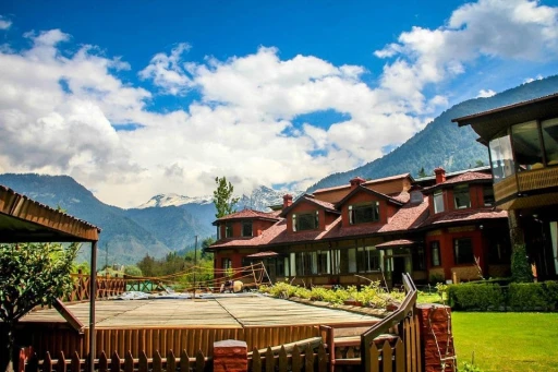 image for article 10 Best Resorts for Your Next Kashmir 'The Paradise on Earth'