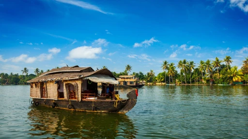 image for article Best and Worst Time to Visit Kerala: Here is the perfect time to visit!