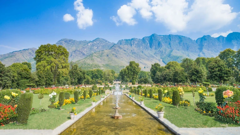  Mughal Gardens
