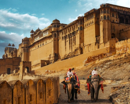 image for article Amber Fort in Jaipur: Everything You Need to Know