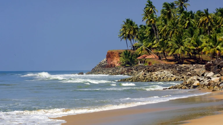 Pozhiyoram Beach