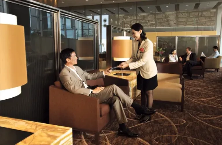 Singapore Airlines First Class Cabin Lounge Access