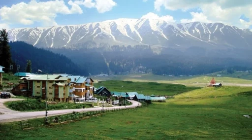 image for article Gulmarg: A Comprehensive Travel Guide 2023