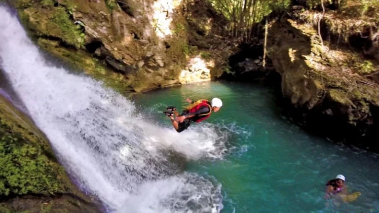 canyoning in cebu