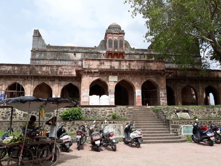 Kaliyadeh Palace