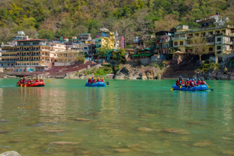 River rafting in Alaknanda River, Uttarakhand